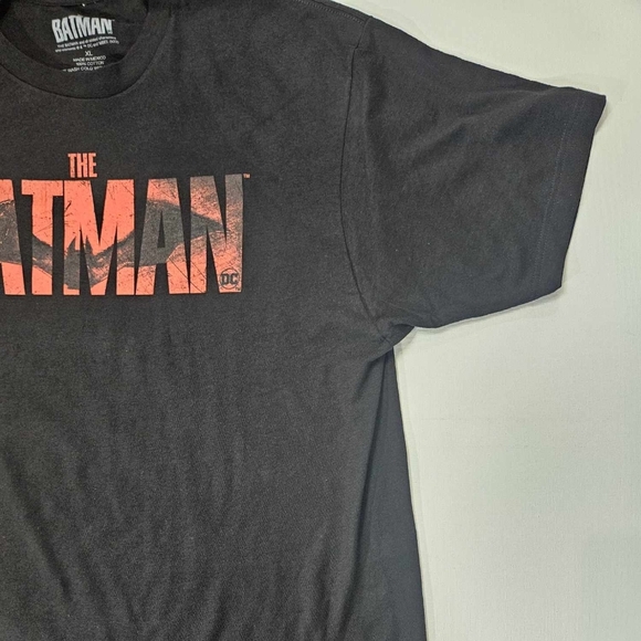 Batman T-Shirt‎ Mens XL DC Comics Black Red Graphic Casual Movie Logo Tee NEW - Picture 5 of 6